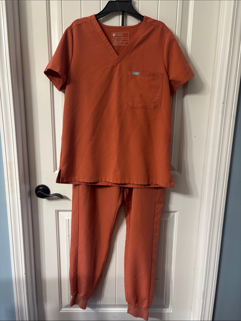 Figs Women's Two-Piece scrub Set in Rust Orange